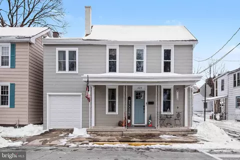 329 Chestnut St, Mount Holly Springs, PA 17065