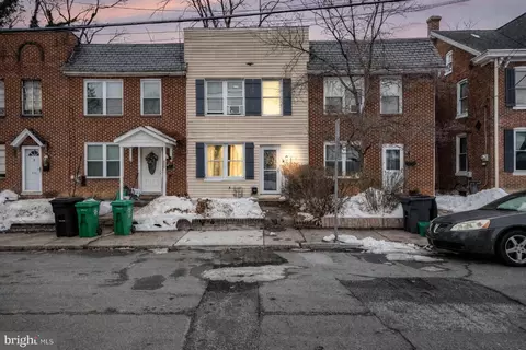 824 N West St, Carlisle, PA 17013