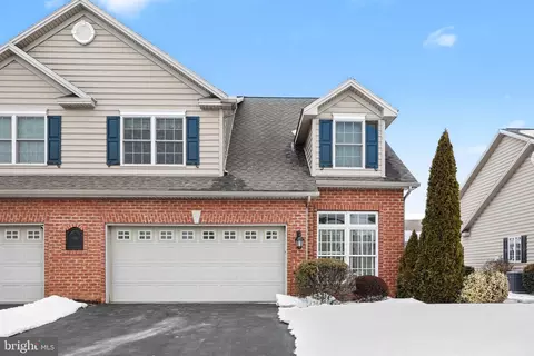 5445 Rivendale Blvd, Mechanicsburg, PA 17050