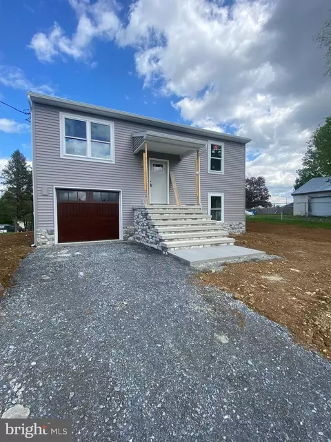 341 D St, Carlisle, PA 17013