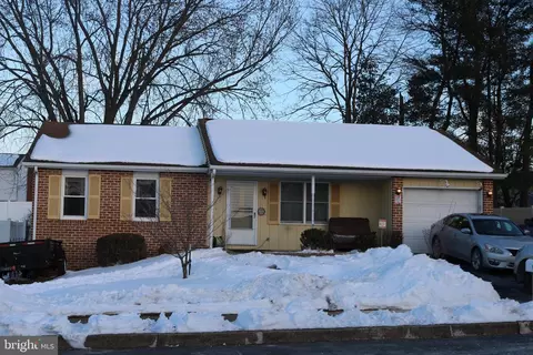 806 N Market St, Mechanicsburg, PA 17055