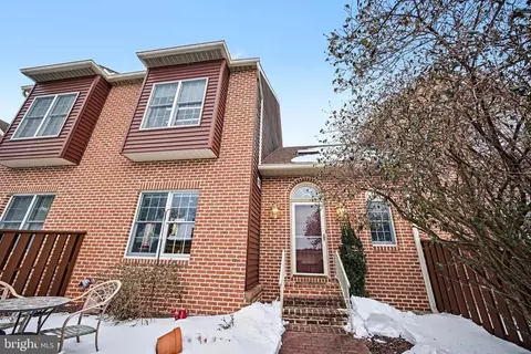 730 Sterling Ct, Enola, PA 17025