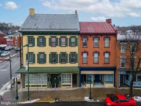 159 N Hanover St, Carlisle, PA 17013