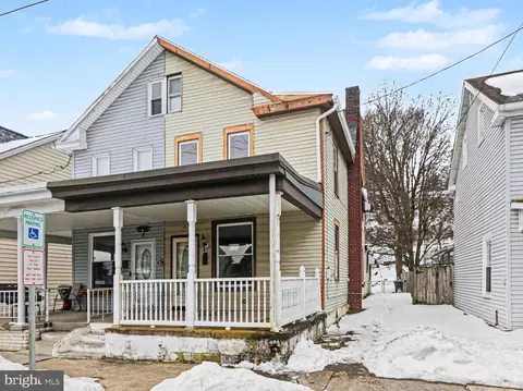 10 N 2nd St, Wormleysburg, PA 17043