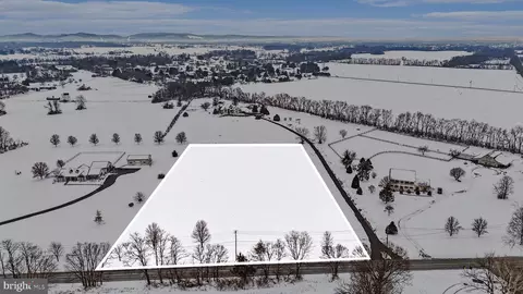 N Old Stonehouse Road, Carlisle, PA 17015