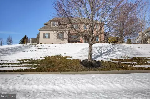 4 Bayberry Rd, Carlisle, PA 17013