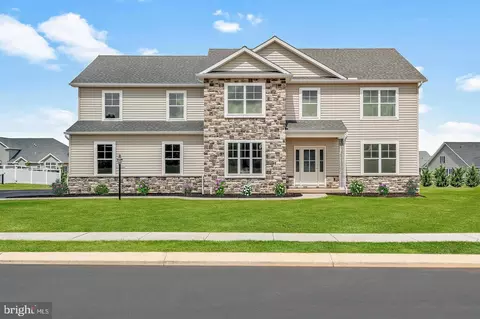 112 Kensington Pl, Mechanicsburg, PA 17050