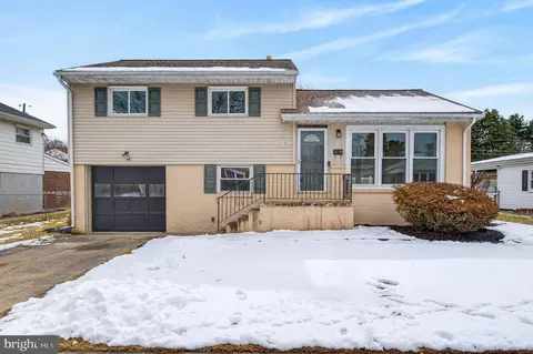 1016 Swarthmore Rd, New Cumberland, PA 17070