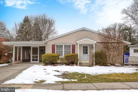 516 E Coover St, Mechanicsburg, PA 17055