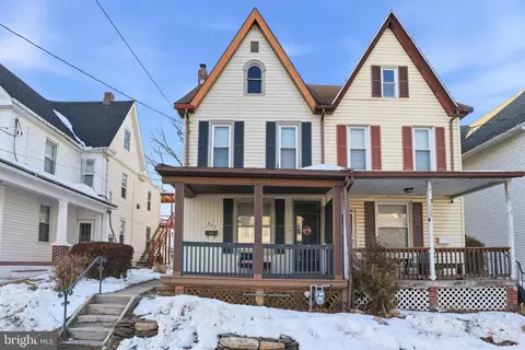 327 4th St, New Cumberland, PA 17070