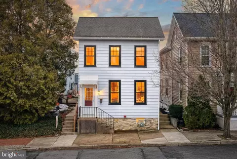 417 S High St, Mechanicsburg, PA 17055