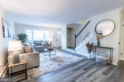 14 W Glenwood Dr #B, Camp Hill, PA 17011