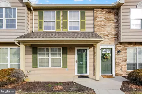 120 Easterly Dr, Mechanicsburg, PA 17050