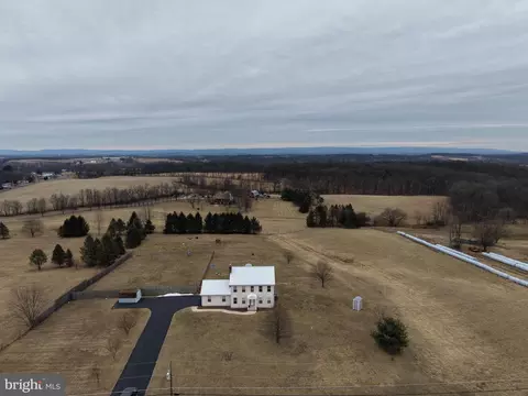 4 Subdivision Rd, Newville, PA 17241