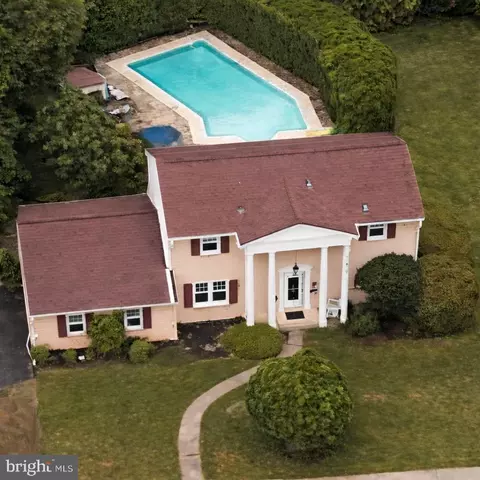 301 Elmwood Ave, Mechanicsburg, PA 17055
