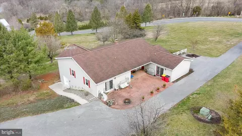 120 S High St, Newville, PA 17241