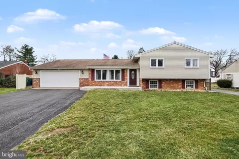60 Conodoguinet Ave, Camp Hill, PA 17011