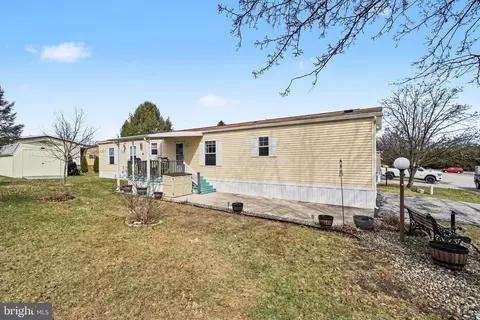 64 Country View Ests, Newville, PA 17241
