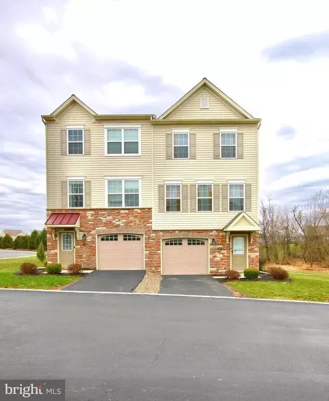 633 Keswick Court Ct, Mechanicsburg, PA 17055