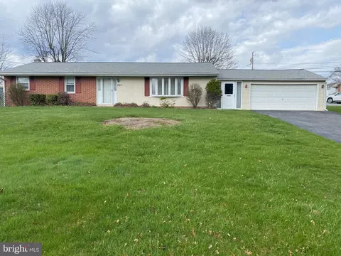 597 Magaro Rd, Enola, PA 17025