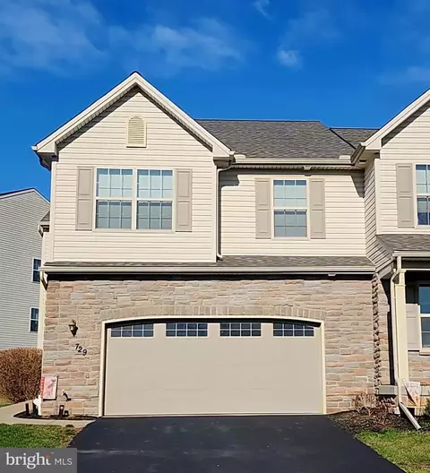 729 Westland Ct, Mechanicsburg, PA 17055
