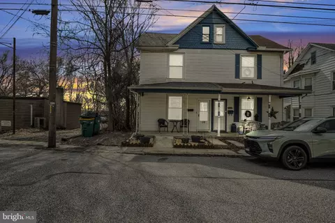 235 S Enola Dr, Enola, PA 17025
