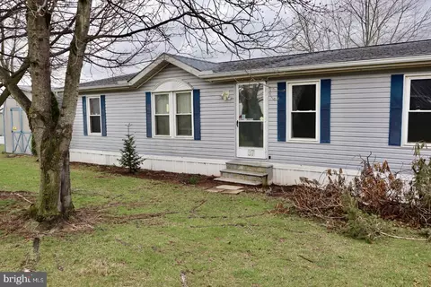 37 Mountain View Ter, Newville, PA 17241