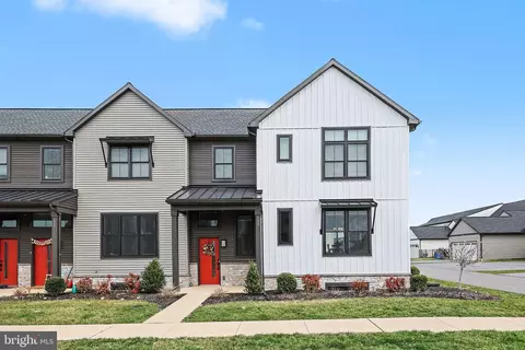133 Larkin Dr, Mechanicsburg, PA 17055