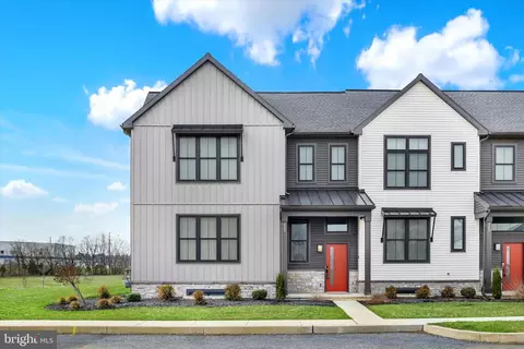222 Stickley Dr, Mechanicsburg, PA 17055