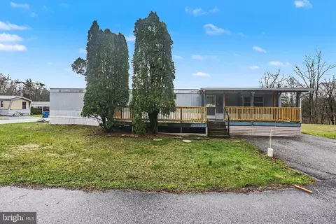 9 Demi Ct, Carlisle, PA 17015