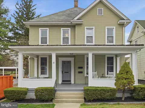 18 Richard Ave, Shippensburg, PA 17257
