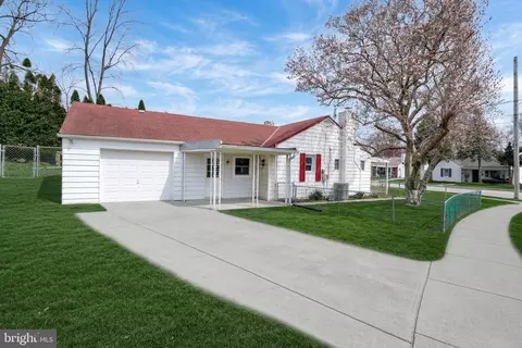 1400 Simpson Ferry Rd, New Cumberland, PA 17070