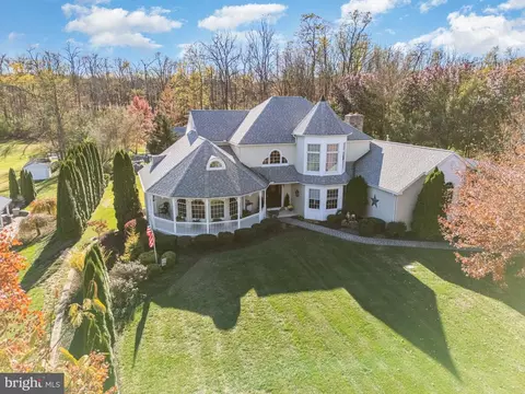 3 Bradi Dr, Carlisle, PA 17015
