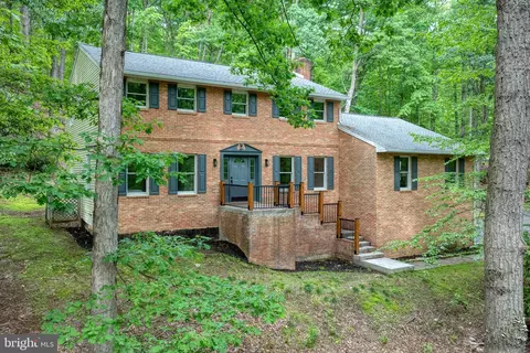 600 Rocky Dr, Boiling Springs, PA 17007