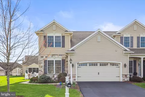 1006 Wintergreen Dr, Mechanicsburg, PA 17050
