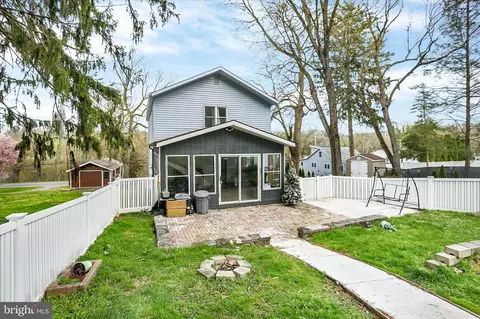 5012 Erbs Bridge Rd, Mechanicsburg, PA 17050