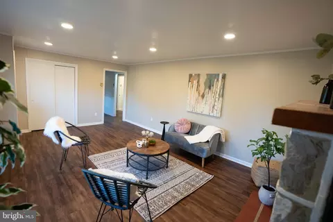 118 Sycamore Dr, Mount Holly Springs, PA 17065