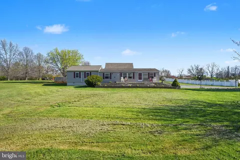 565 Mount Rock Rd, Newville, PA 17241