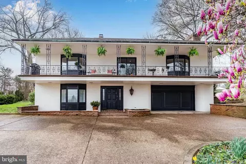 504 Indiana Ave, Lemoyne, PA 17043