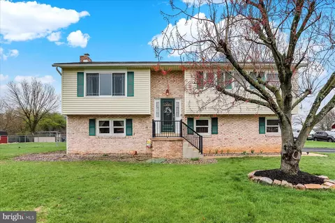 21 Hope Ter, Carlisle, PA 17013