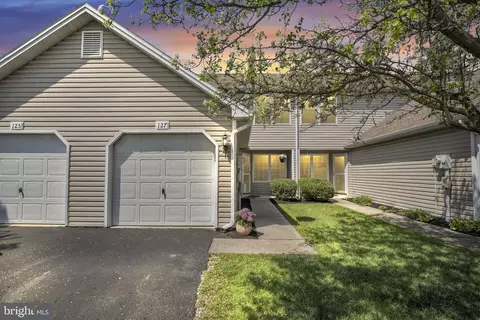 127 Heron Way, Carlisle, PA 17013