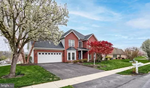 1071 Country Club Rd, Camp Hill, PA 17011