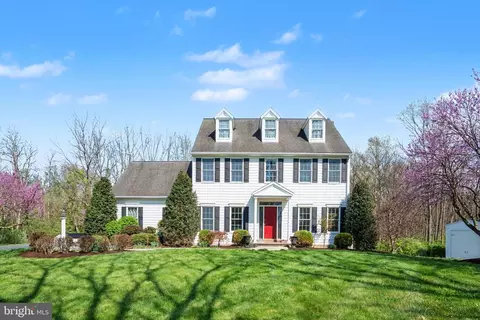 14 Royal Dr, Carlisle, PA 17015