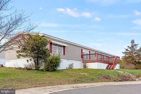 19 Northview Dr, Carlisle, PA 17013