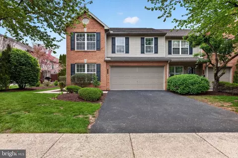 1126 Cross Creek Dr, Mechanicsburg, PA 17050