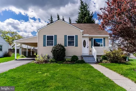 1303 Kingsley Rd, Camp Hill, PA 17011