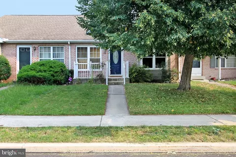 94 Tory Cir, Enola, PA 17025