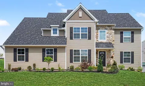 475 Apple Hollow Rd, Mechanicsburg, PA 17055