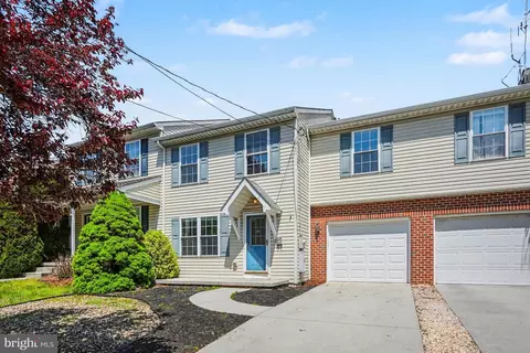 239 G St, Carlisle, PA 17013