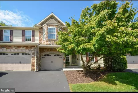 103 Pin Oak Ct, Mechanicsburg, PA 17050